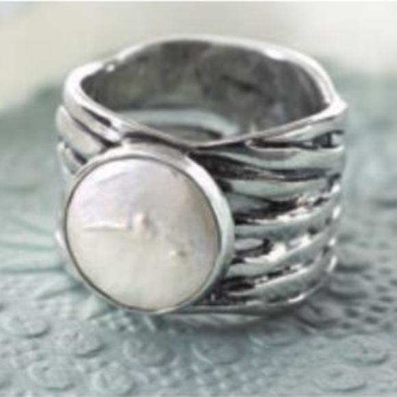 Silpada Sterling Silver & Pearl Coin Mermaid Ring - Picture 2 of 4